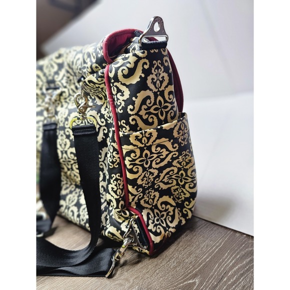 Petunia Pickle Bottom NWT Red White And Black Luxury Diaper Bag - Picture 8 of 9